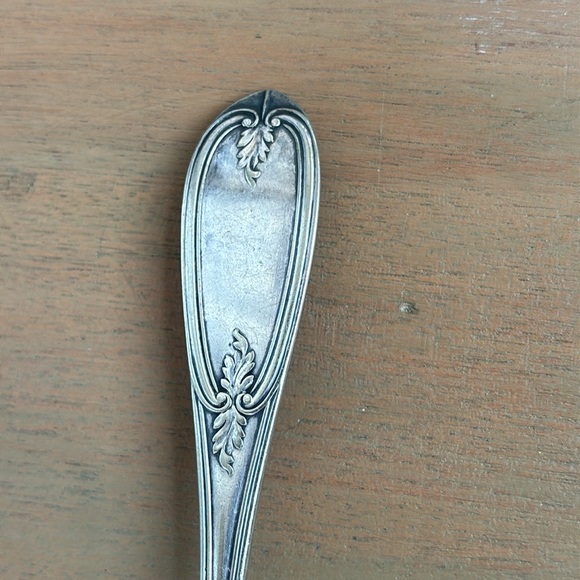 Antique 1847 ROGERS BROS A1 "OLIVE" SILVERPLATE SUGAR SHELL SPOON - Picture 6 of 6